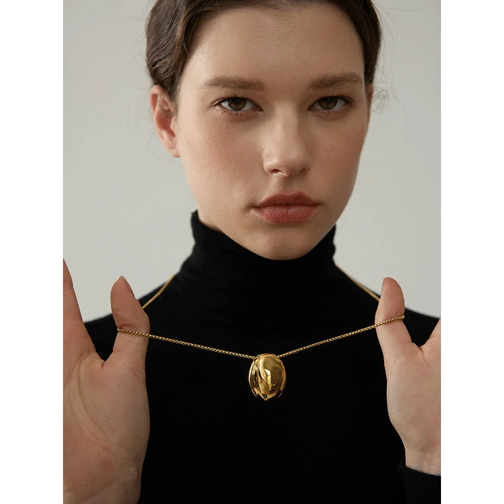 Long Oval Pendant Necklace