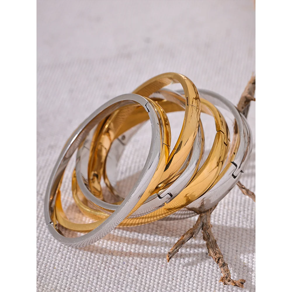Smooth Round Bangle Bracelet