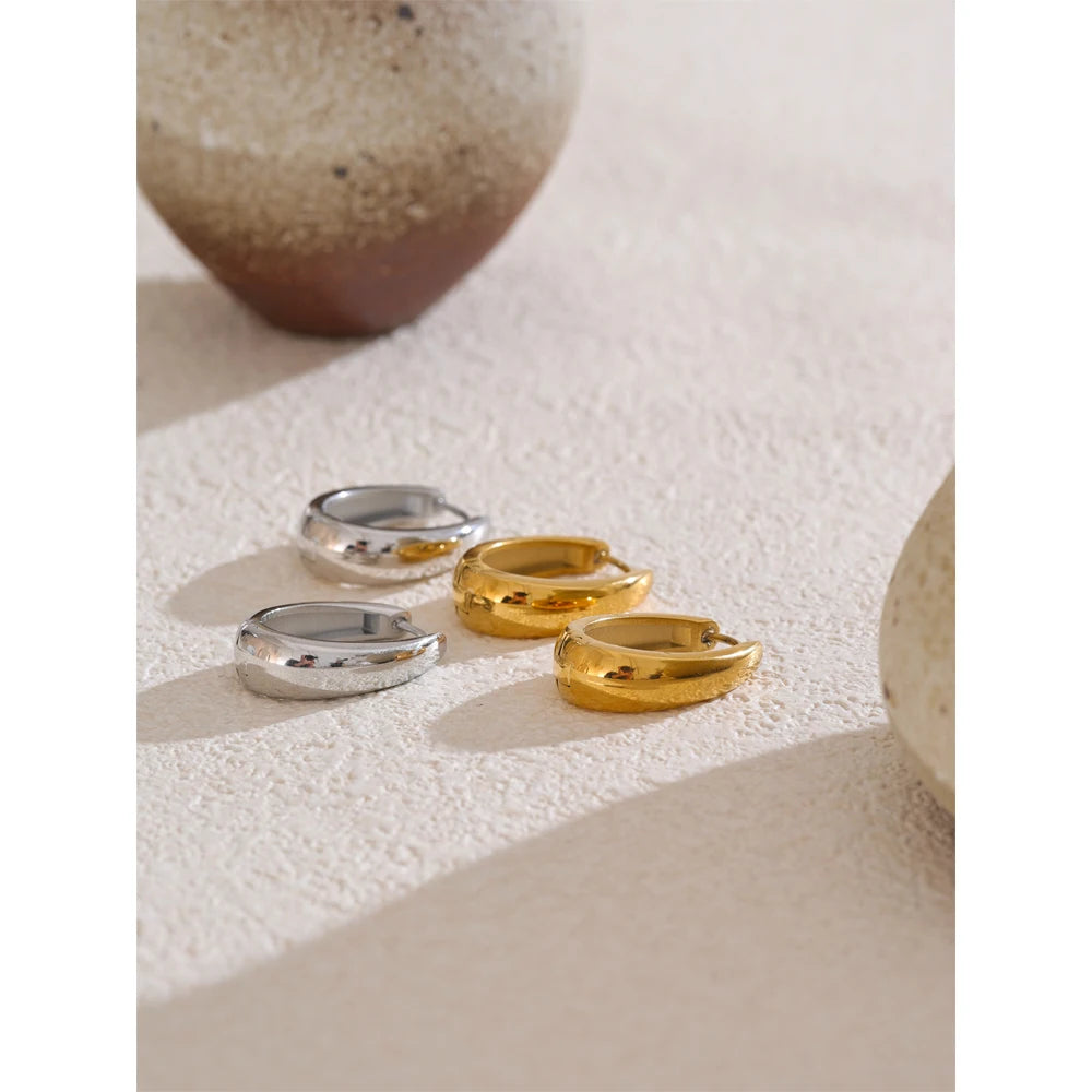 Geometric U Hoop Earrings