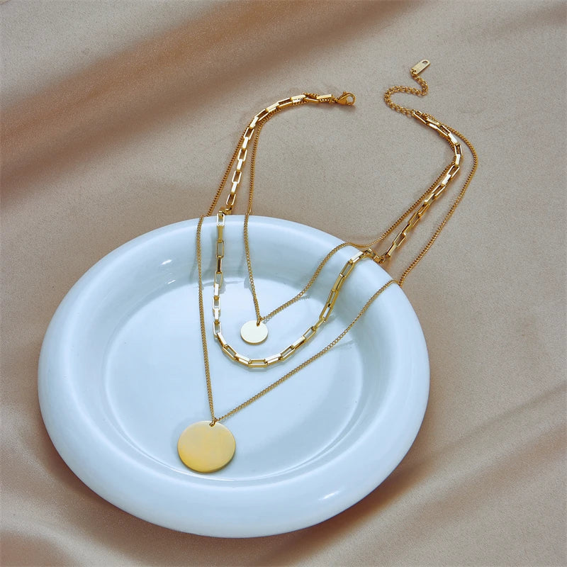 Round Layered Pendant Necklace
